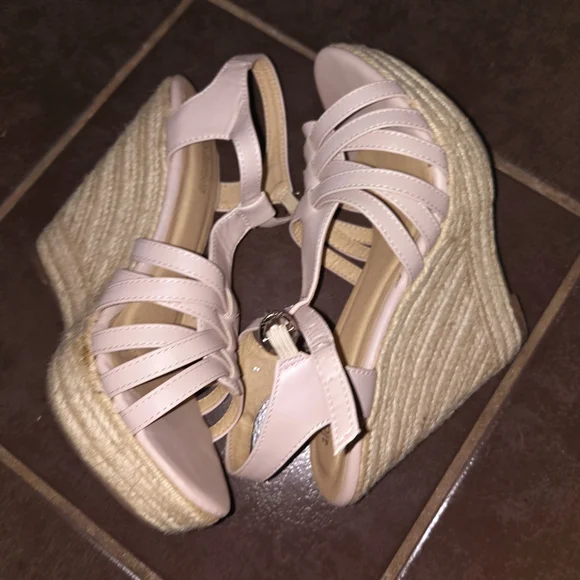 Alexis Harrison Espadrilles In Blush - Picture 2 of 3